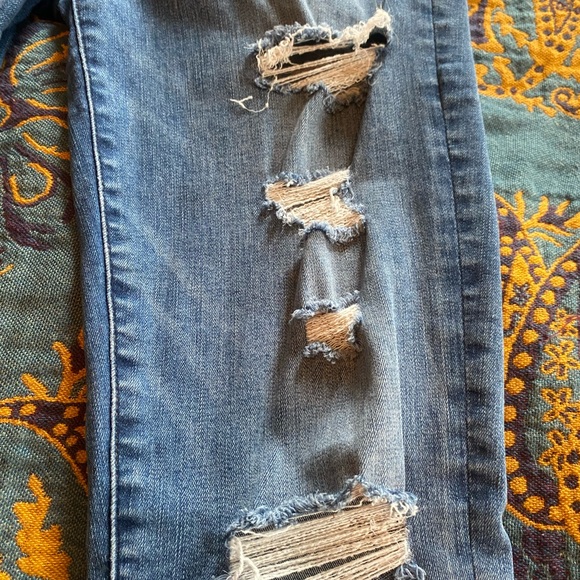 Abercrombie & Fitch Simone high rise distressed jeans size 29/8R 🌻 - Picture 5 of 10